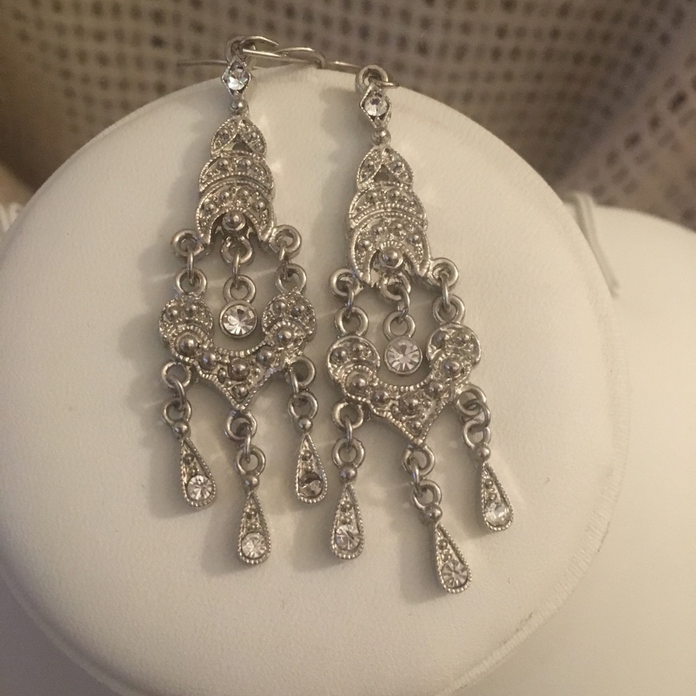 Gorgeous Silver Rhinestone Chandelier Earrings